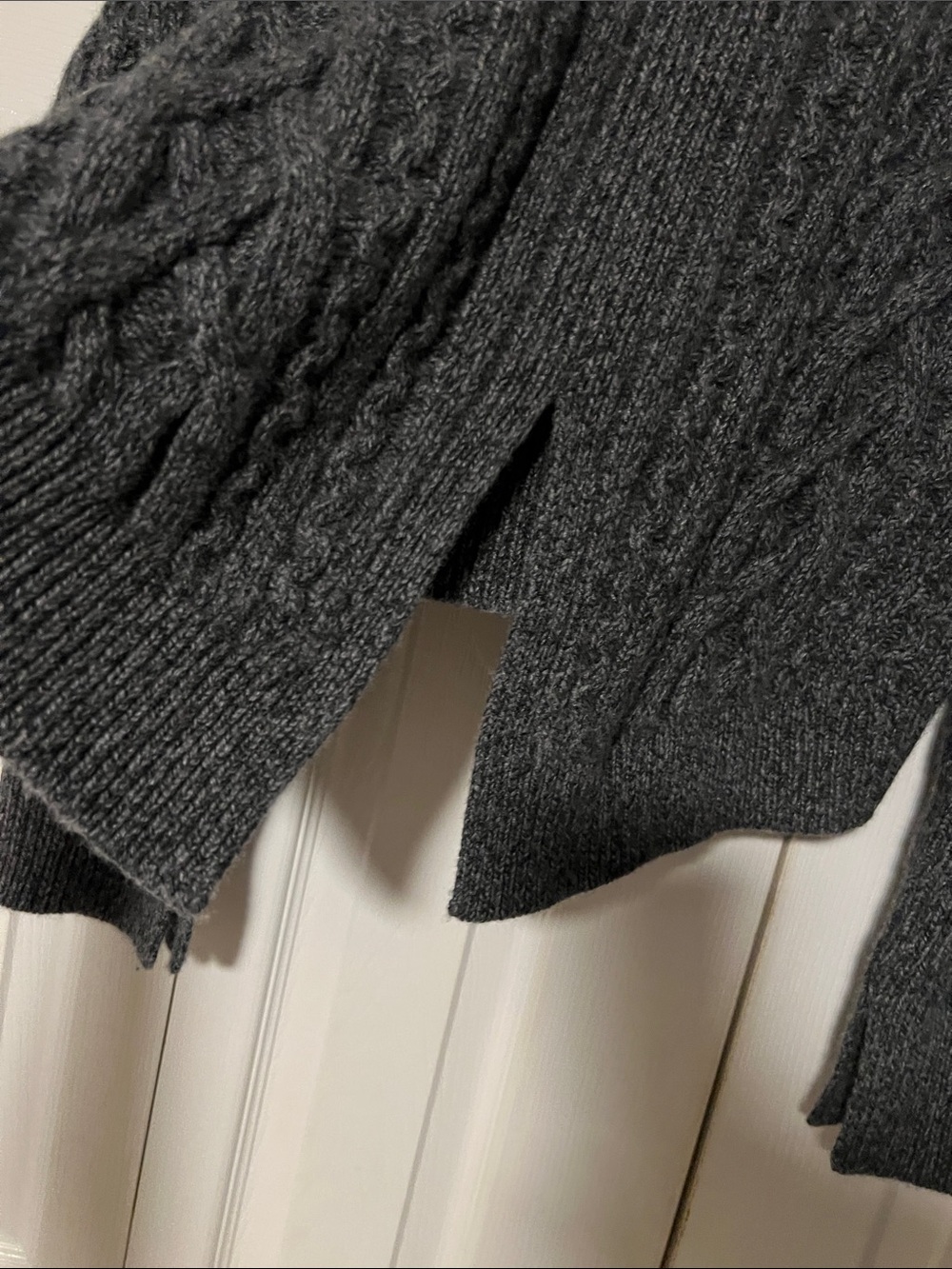 BANANA REPUBLIC Cashmere Cable-Knit Cropped Sweater With Vented Back, S - Picture 5 of 8
